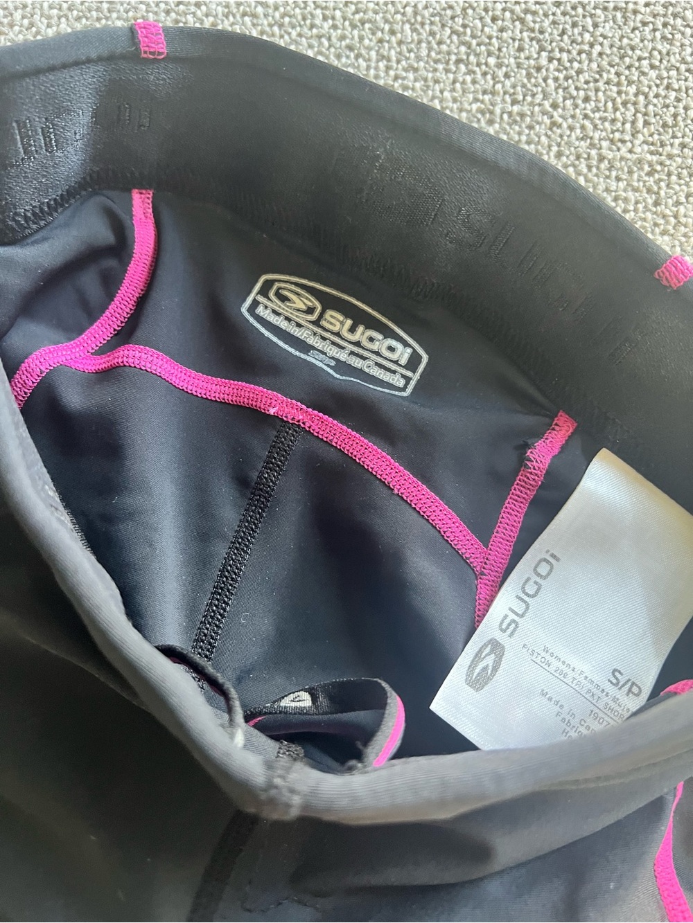 SUGOI Black Cycling Bike Shorts with Pink Trim - Picture 3 of 5